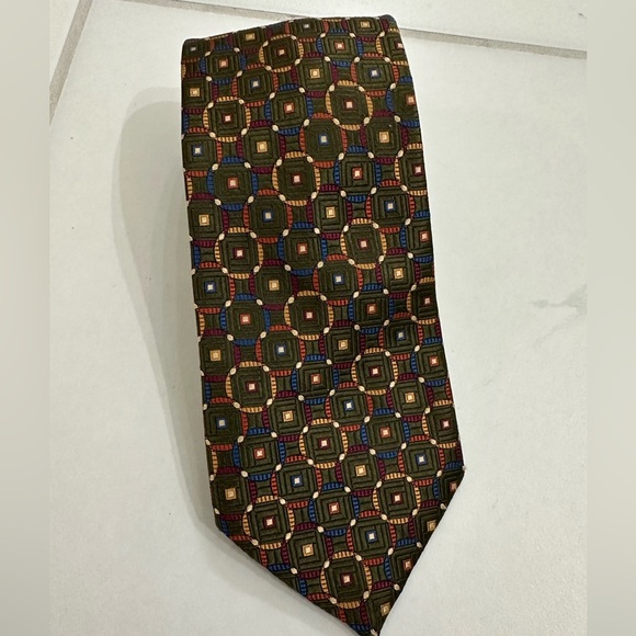 Sturbridge 100% Silk Ties - XL Length Set Of 3 - 1 New Never Worn & 2 EUC - Picture 4 of 8